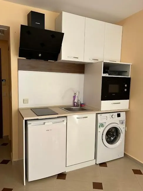 Студио Бургас 0*, Burgas Bulgaria
